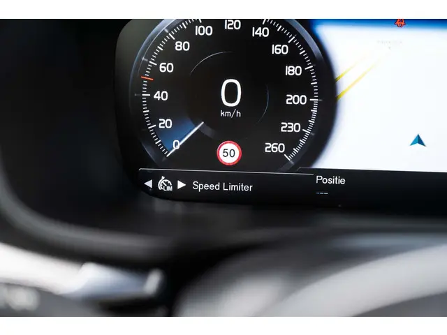Volvo V60 T6 Recharge AWD R-Design 2022 Hybride Benzine 27