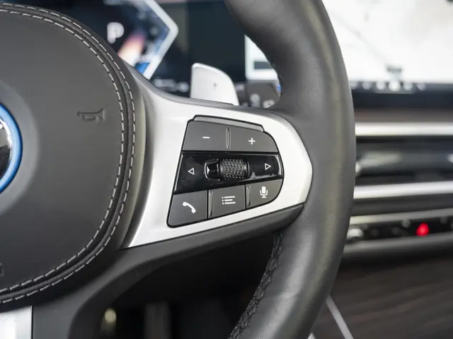 BMW X5 xDrive50e 2025 Hybride Benzine 37