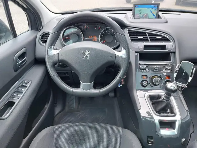 Peugeot 5008 1.2 PureTech Style 7p. 2016 Benzine 16