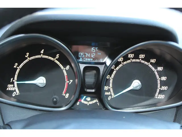 Ford B-MAX 1.4 2014 Benzine 16