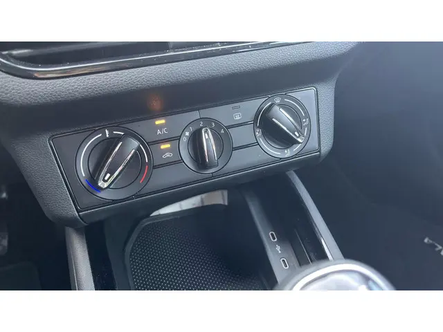 Škoda Scala 1.0 TSI Ambition 2024 Benzine 18
