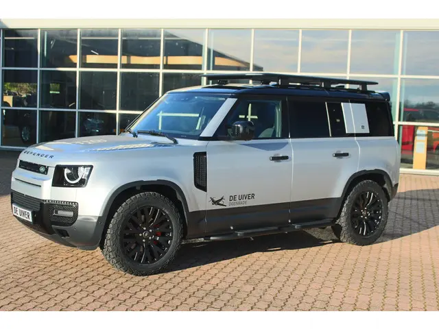 Land Rover Defender D240 110 S 7 Seater 2020 Diesel 2