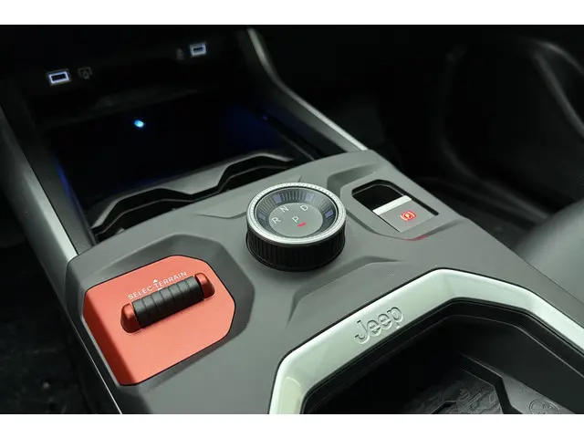 Jeep Compass First Edition 74 kWh 2026 Elektrisch 28