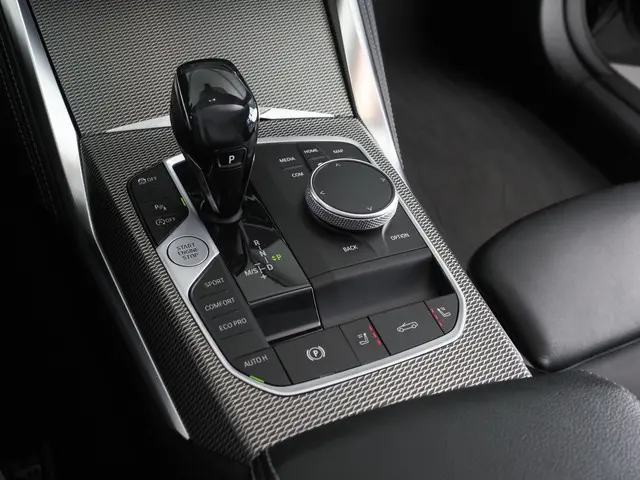 BMW 4 Serie Cabrio 420i High Executive 2021 Benzine 30