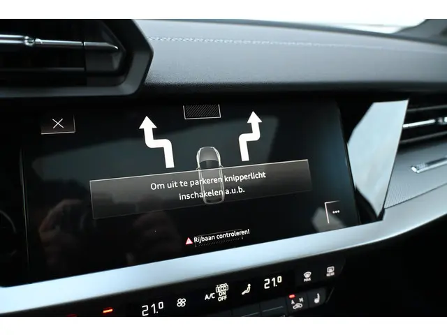 Audi A3 Sportback 35 TFSI S-Line 2021 Benzine 33