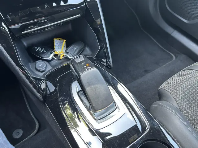Peugeot e-2008 EV GT 2022 Elektrisch 22