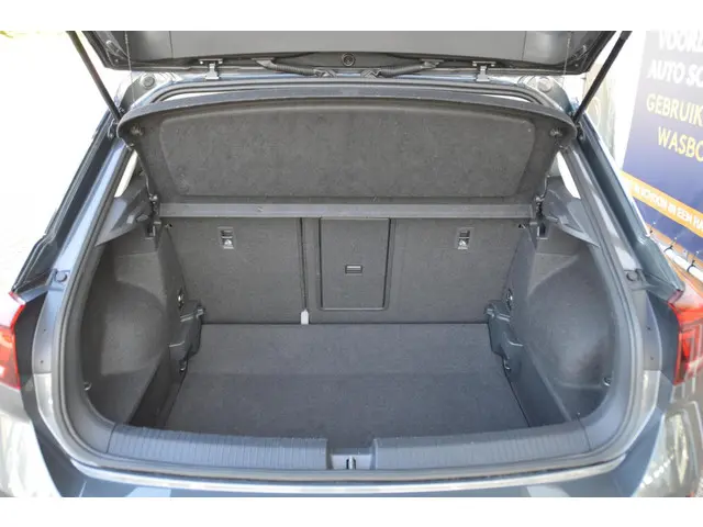 Volkswagen T-Roc 1.0 TSI Life Edition 2025 Benzine 79