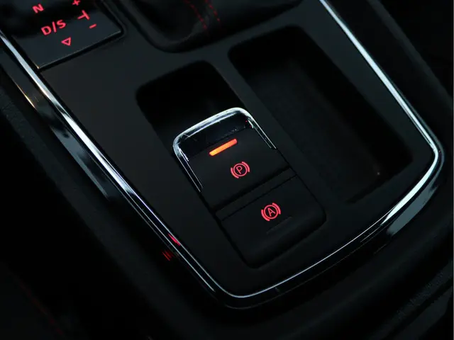 SEAT Leon 2.0 TSI FR Business Intense 2019 Benzine 56