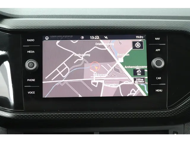 Volkswagen T-Cross 1.0 TSI Life Business 2020 Benzine 20