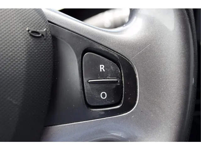 Renault Clio 0.9 TCe ECO Night&Day 2014 Benzine 26