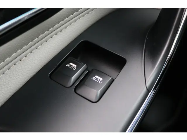 Kia pro_cee'd 1.6 GDI Business Pack 2013 Benzine 26