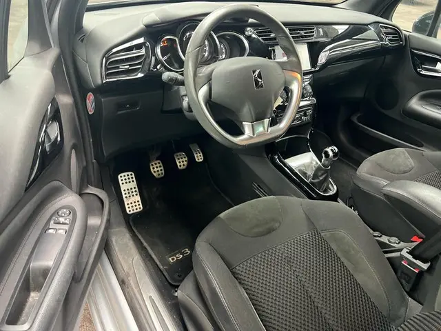 Citroën DS3 1.2 VTi Business 2013 Benzine 7