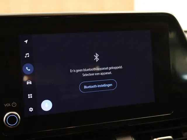 Toyota C-HR 1.8 Hybrid Dynamic 2023 Hybride Benzine 34