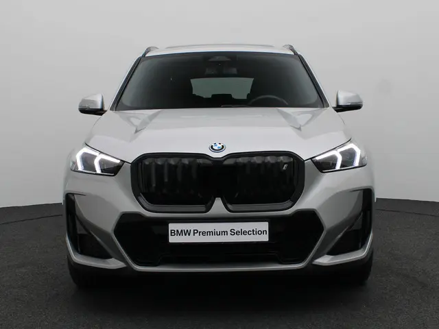 BMW iX1 xDrive30 2023 Elektrisch 3