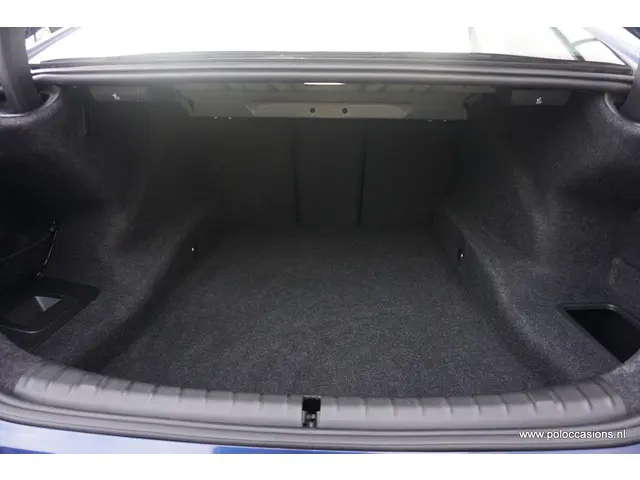 BMW 5 Serie 520i High Exe 2019 Benzine 17