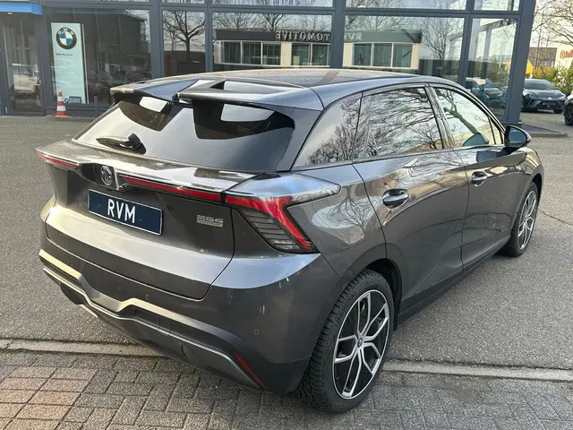 MG MG4 Electric Luxury 64 kWh 2024 Elektrisch 4