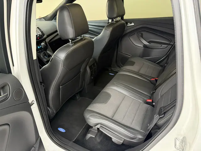 Ford Kuga 1.6 Titanium Plus 4WD, 183Pk, 2015, 2015 Benzine 10