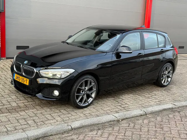 BMW 1 Serie 116i M Sport | 6 bak | nieuwe apk 2016 Benzine 2