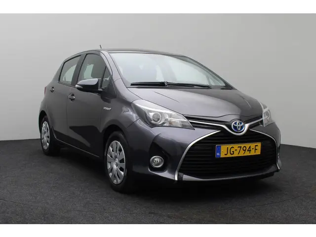 Toyota Yaris 1.5 Hybrid Aspiration 2015 Hybride Benzine 23