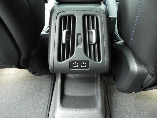 BMW X1 xDrive25e 2025 Hybride Benzine 20