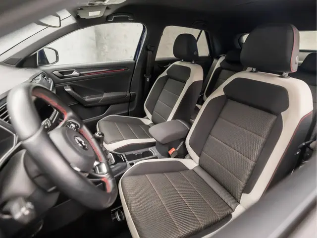 Volkswagen T-Roc 1.5 TSI Sport 2019 Benzine 15