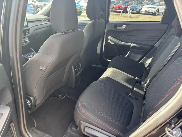 Ford Kuga 2.5 FHEV ST-Line 2025 Hybride Benzine 25