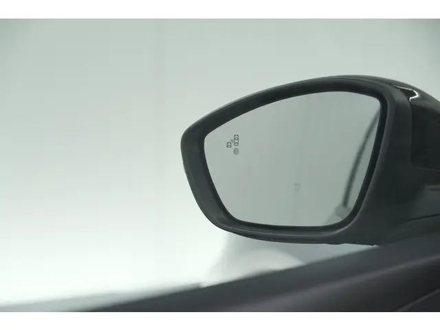 Peugeot 208 PureTech 100 Allure 2024 Benzine 22