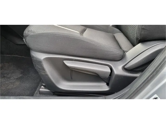 Mazda 3 2.0 SkyActiv-G 120 SkyLease+ 2018 Benzine 30