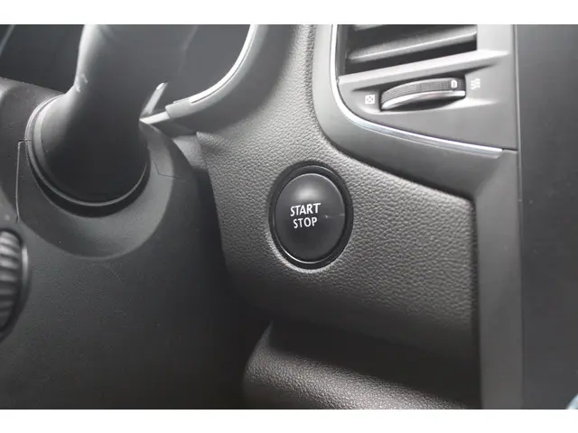 Renault Mégane Estate 1.3 TCe Bose 2020 Benzine 25