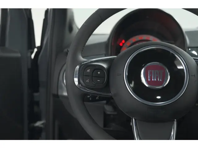 Fiat 500 1.0 Hybrid Dolcevita 2022 Benzine 29