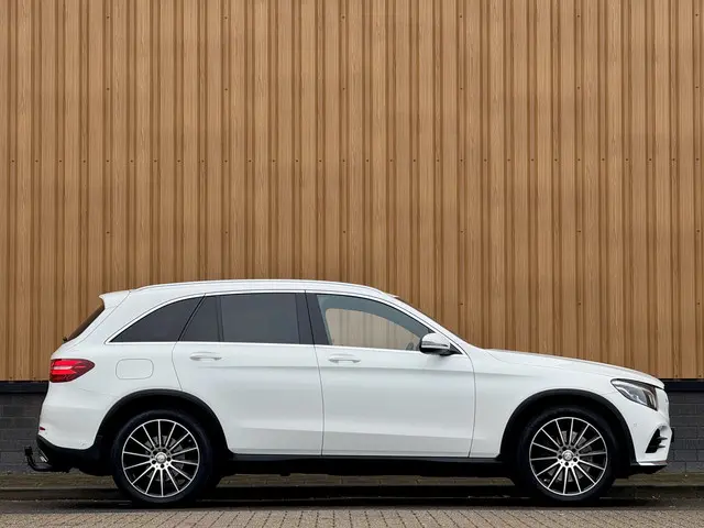 Mercedes-Benz GLC 250 4MATIC Prestige 2016 Benzine 4