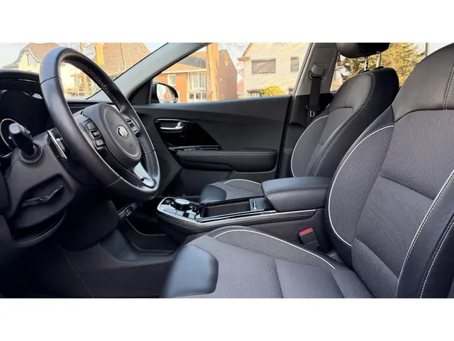 Kia e-Niro DynamicPlusLine 64 kWh 2021 Elektrisch 14