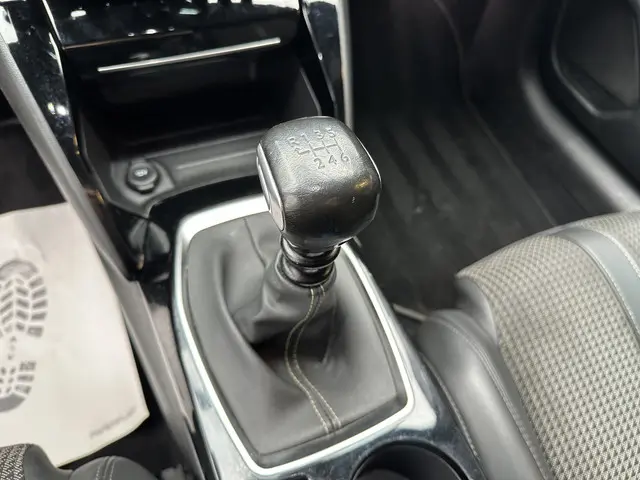 Peugeot 208 1.2 PureTech GT-Line 2020 Benzine 32