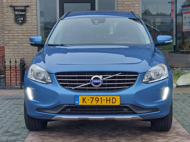 Volvo XC60 2.0 D4 FWD Summum 2015 Diesel 7