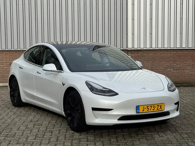Tesla Model 3 Standard RWD Plus 89% SoH 2020 Elektrisch 8