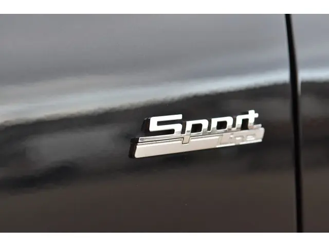 BMW 1 Serie 118i Edition Sport Line 2017 Benzine 31