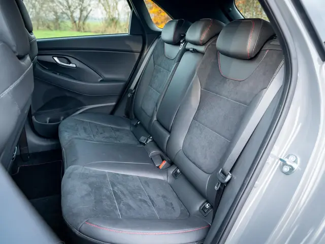 Hyundai i30 1.5 T-GDi MHEV N Line 2024 Benzine 38