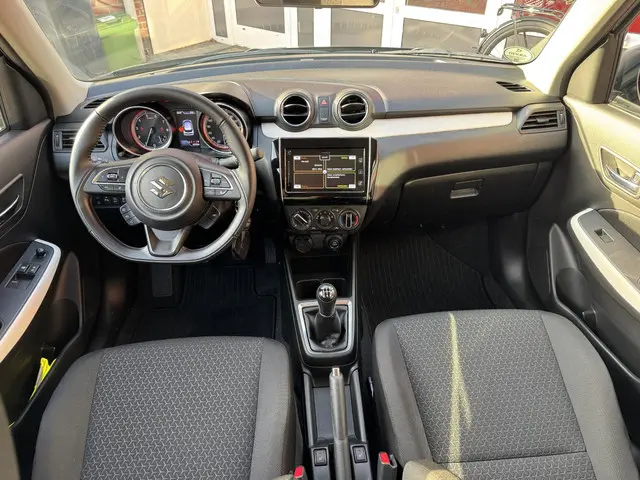 Suzuki Swift 1.2 Select Smart Hybrid 2023 Benzine 13