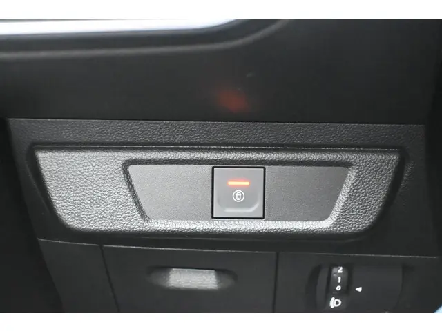 Dacia Jogger Hybrid 140 Extreme 2025 Hybride Benzine 25