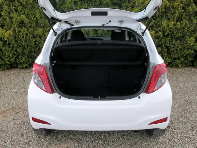 Toyota Yaris 1.3 VVT-i Comfort*Airco* 2013 Benzine 11