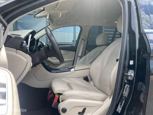 Mercedes-Benz GLC 200 Premium 2019 Benzine 14
