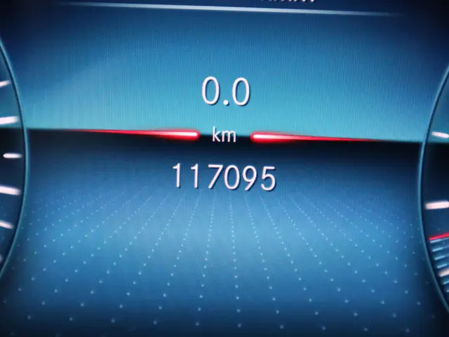 Mercedes-Benz GLB 200 AMG line 2020 Benzine 21