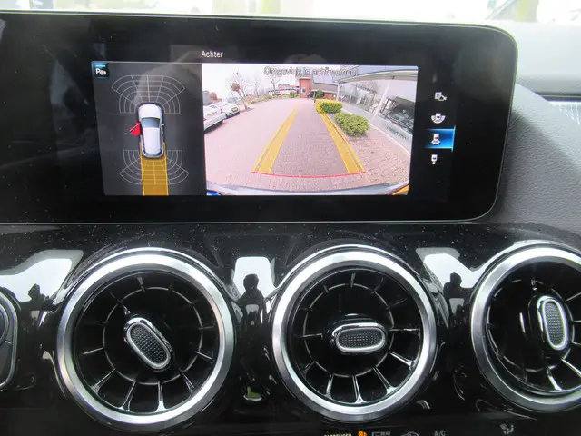 Mercedes-Benz GLA 200 Trekhaak/Panoramadak 2021 Benzine 5