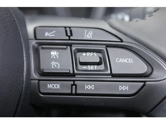 Toyota Aygo X 1.0 VVT-i S-CVT Pulse Automaat 2024 Benzine 28