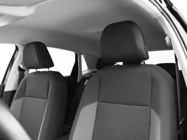 Volkswagen Polo 1.0 TSI 95pk Life 2023 Benzine 4