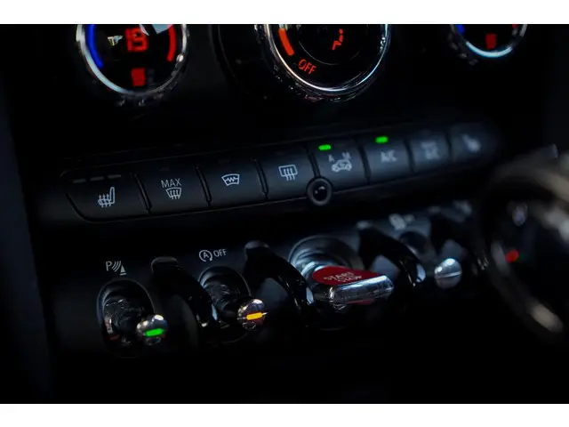 MINI Cooper Mini 2.0 John Works 2015 Benzine 19
