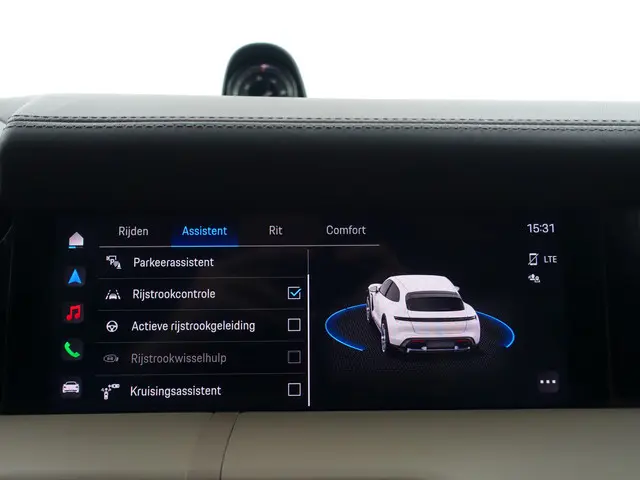 Porsche Taycan Cross Turismo 4S 84 kWh 2022 Elektrisch 11