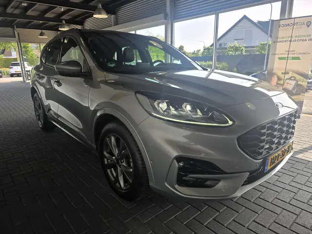 Ford Kuga 1.5 EcoBoost ST-Line 2023 Benzine 22