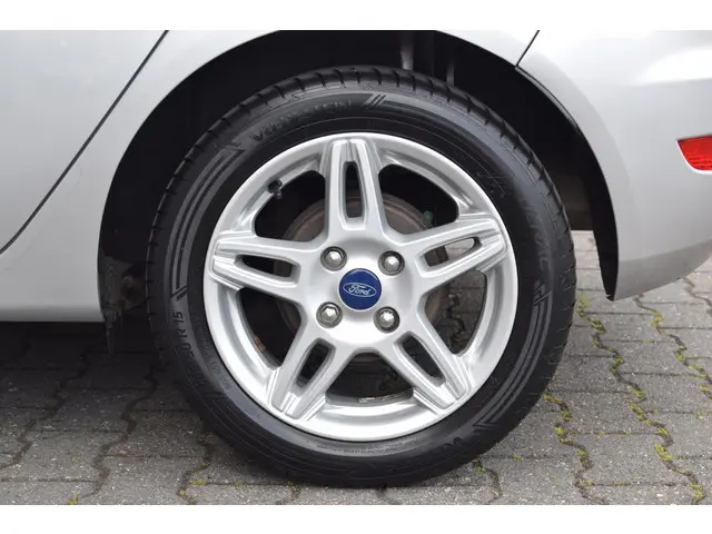 Ford Fiesta 1.0 EcoBoost Titanium 2015 Benzine 24