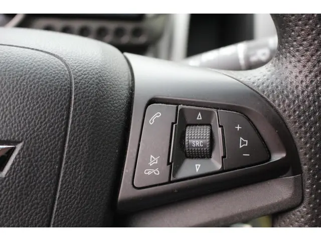 Chevrolet Aveo 1.2 LT 2013 Benzine 15